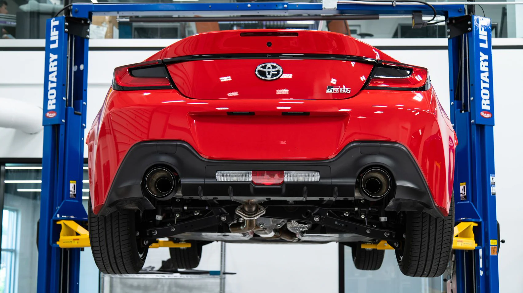 MBRP Axle Back Exhaust Dual Split w/ Carbon Tips - 2022-2024 Subaru BRZ / Toyota GR86 - Image 11
