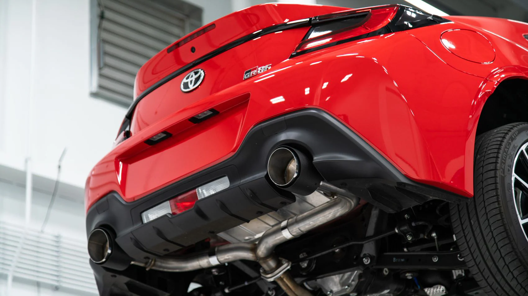MBRP Axle Back Exhaust Dual Split w/ Carbon Tips - 2022-2024 Subaru BRZ / Toyota GR86 - Image 19