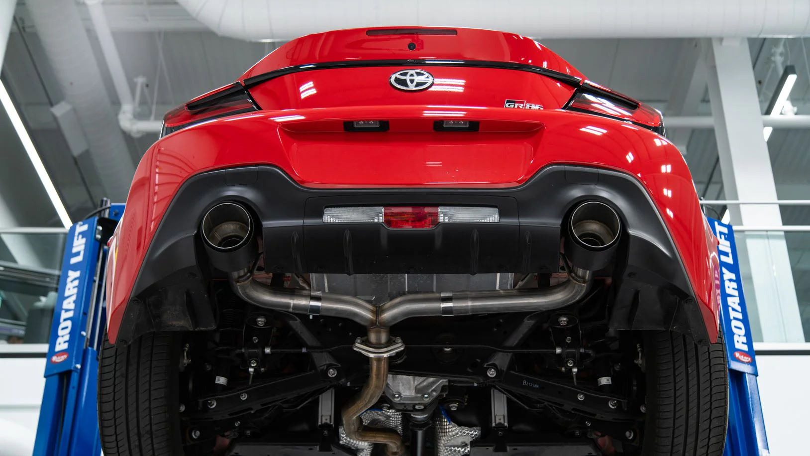 MBRP Axle Back Exhaust Dual Split w/ Carbon Tips - 2022-2024 Subaru BRZ / Toyota GR86 - Image 23