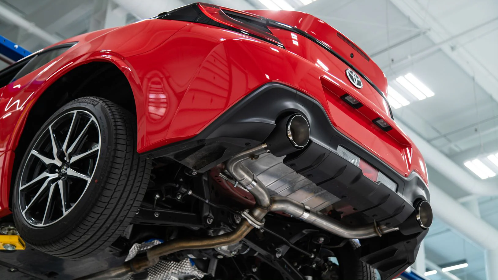 MBRP Axle Back Exhaust Dual Split w/ Carbon Tips - 2022-2024 Subaru BRZ / Toyota GR86 - Image 27